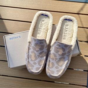 Rothy's Cozy Cat Scuff Slippers